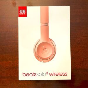 Beats By Dre . Rose Gold. BEATS SOLO3
WIRELESS